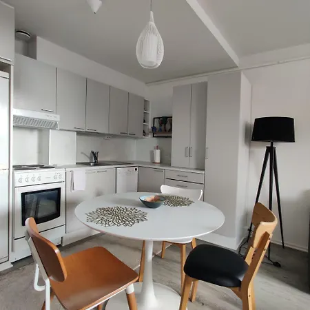 Linnankatu 25 * Савонлинна